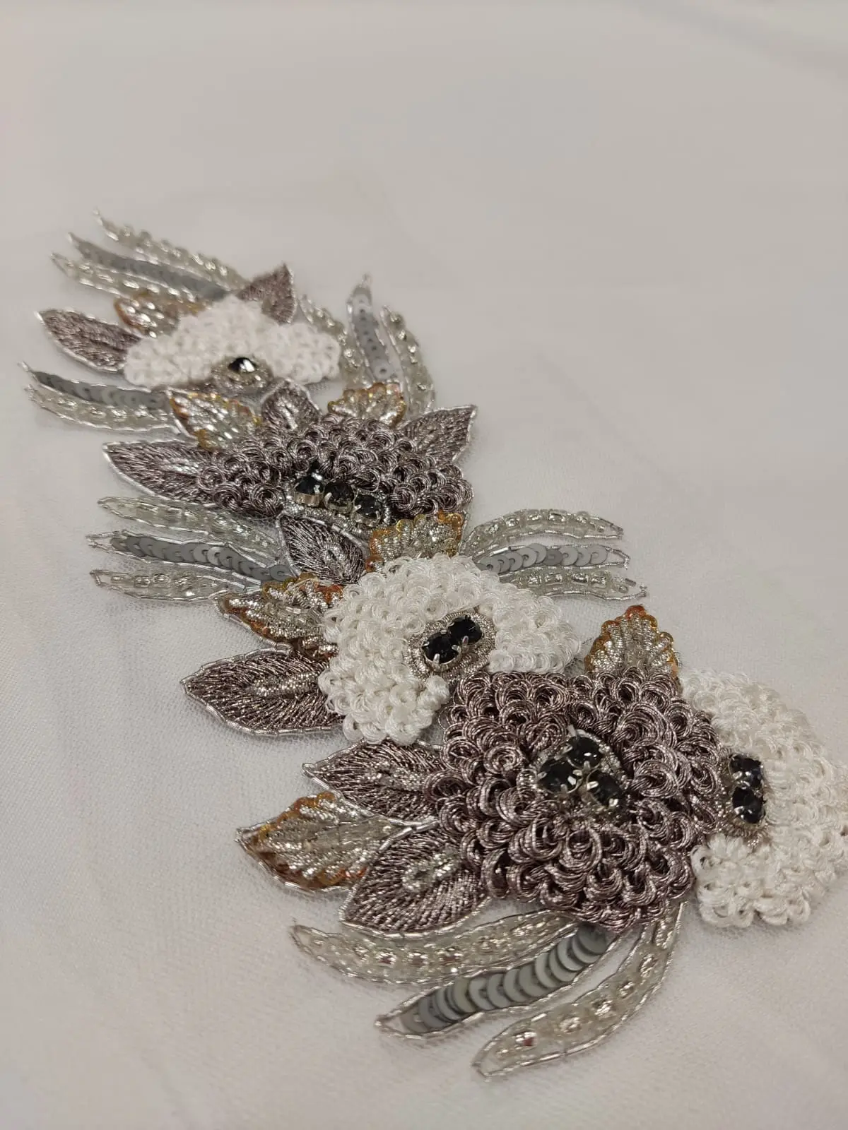 aplique-plata-blanco-flor-1