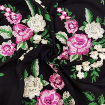 tela-bordado-flor-negro-rosa