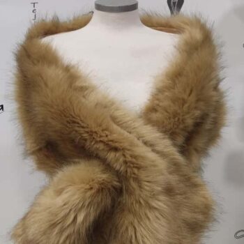 estola-beige-pelo-sintetico