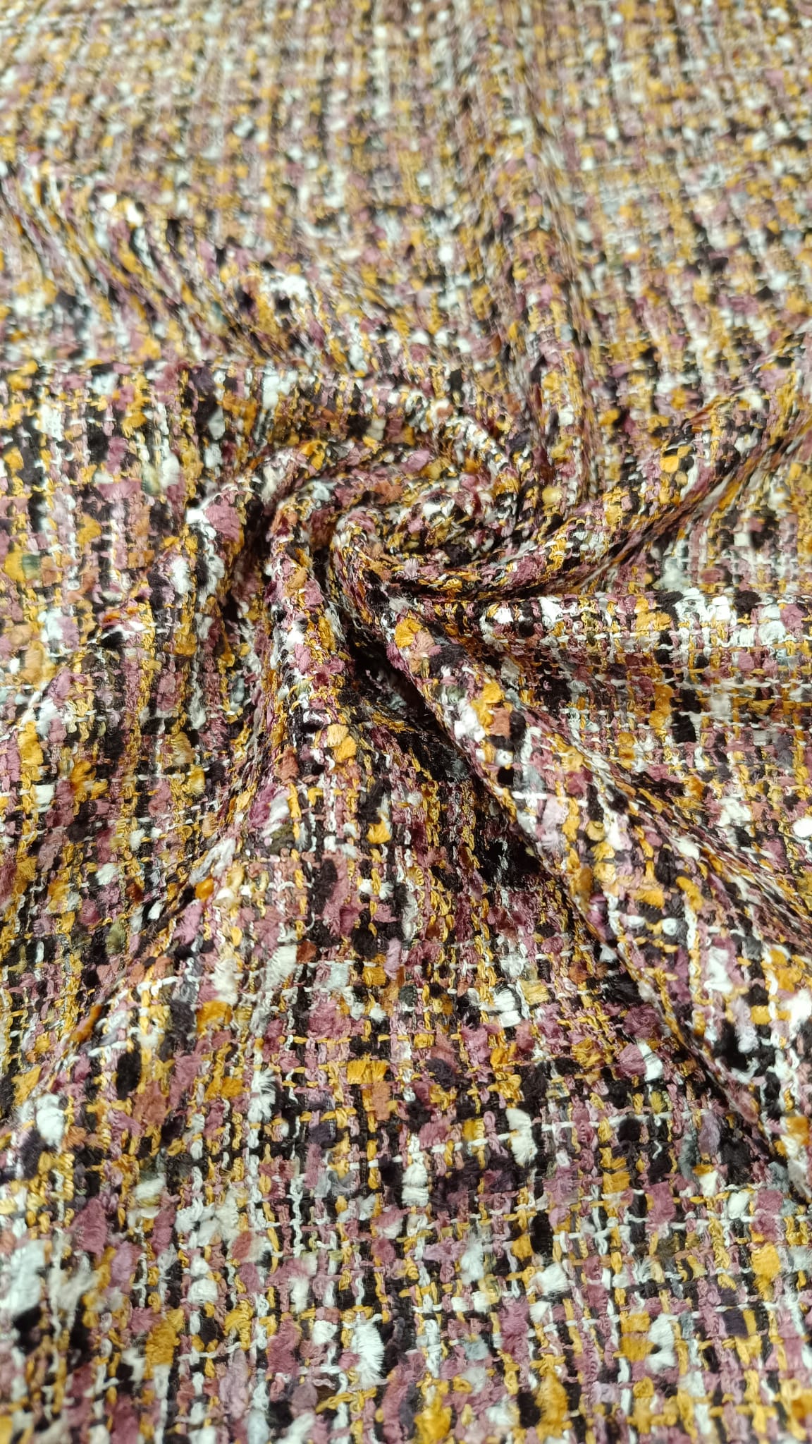 tela-chanel-mostaza-marsala-marron-blanco