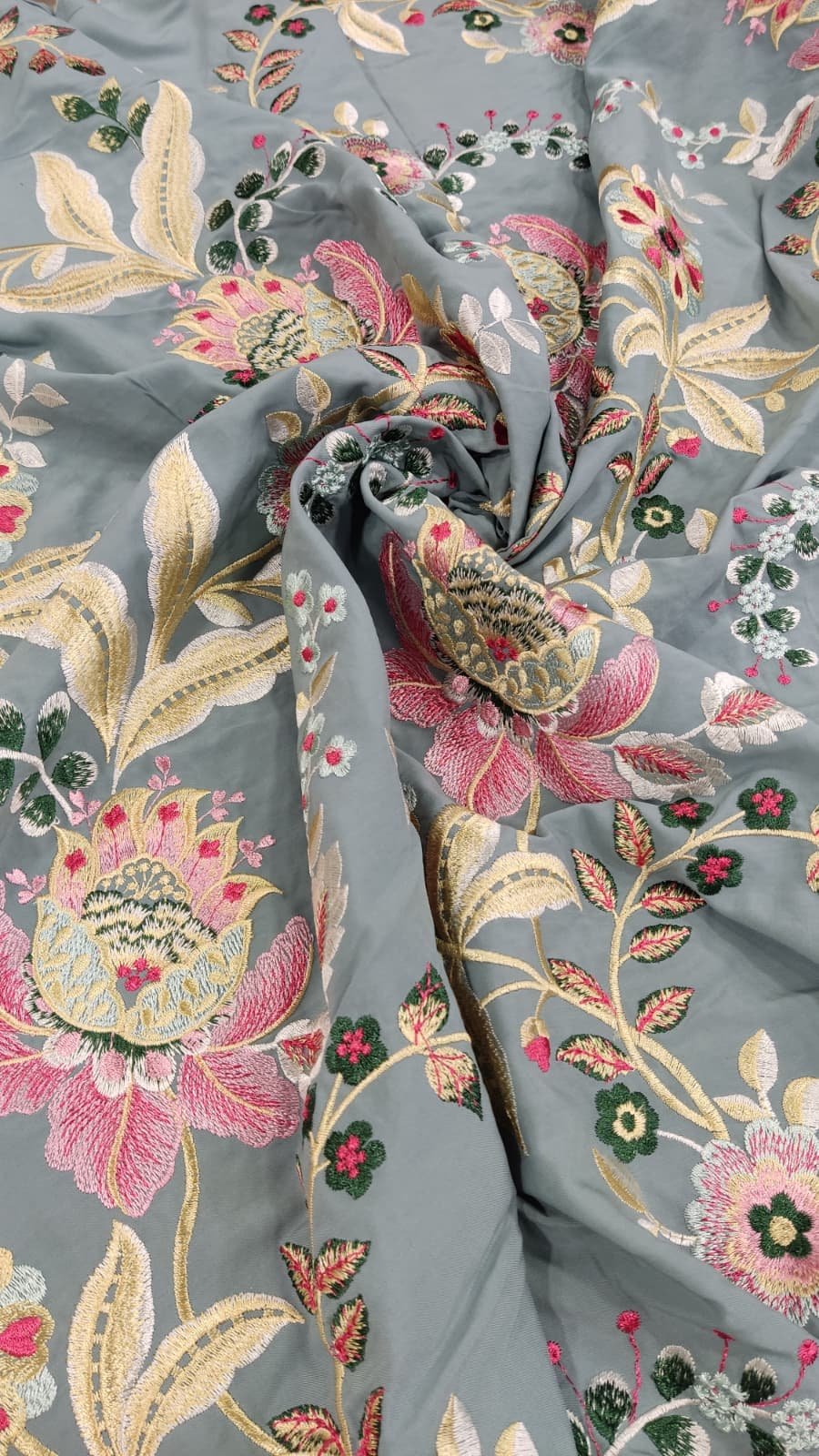 tela-bordado-manton-flores-gitana-flamenca